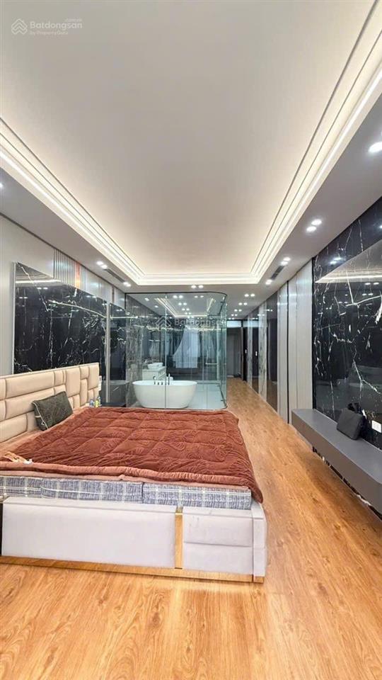 Nhà phố nguyễn văn cừ  80m2x 6 tầng thang máy  sát phốô tô vào nhàfull đồ xịn,ở ngaygiá tl