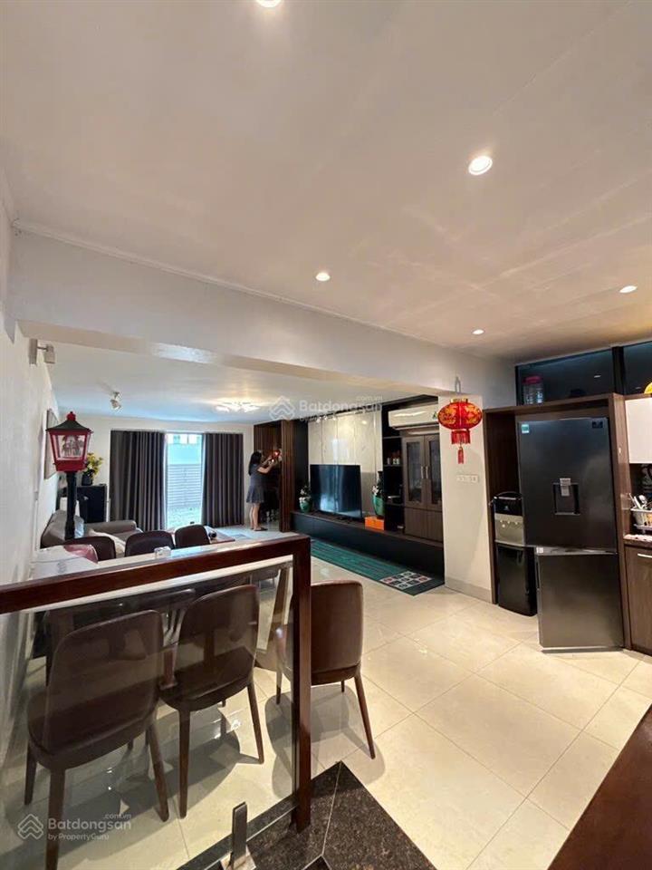 Biệt thự liền kề khu nguyệt quế  vinhomes riverside 2  dt 176m2  54 tỷ  giá cực tốt
