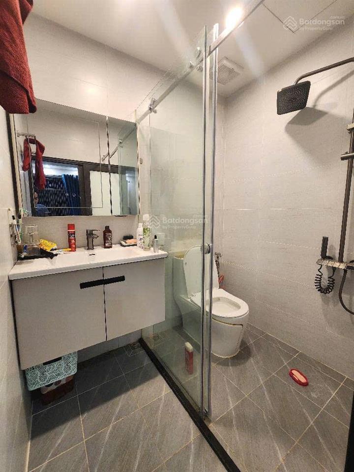 Bán chcc nhà p10 kđt việt hưng 97m23 ngủ full đồ ở ngay giá chỉ 5.3 tỷ