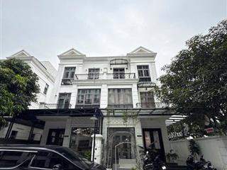 Biệt thự liền kề khu nguyệt quế  vinhomes riverside 2  dt 176m2  54 tỷ  giá cực tốt