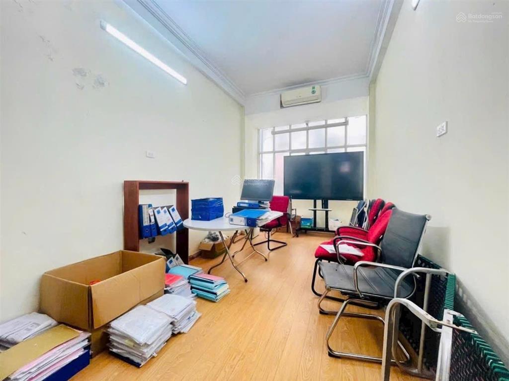 Nhà phố phương mai  6 tầng dân xây  2 thoáng  ngõ rộng  gần phố  dtsd 30m2  7.4 tỷ