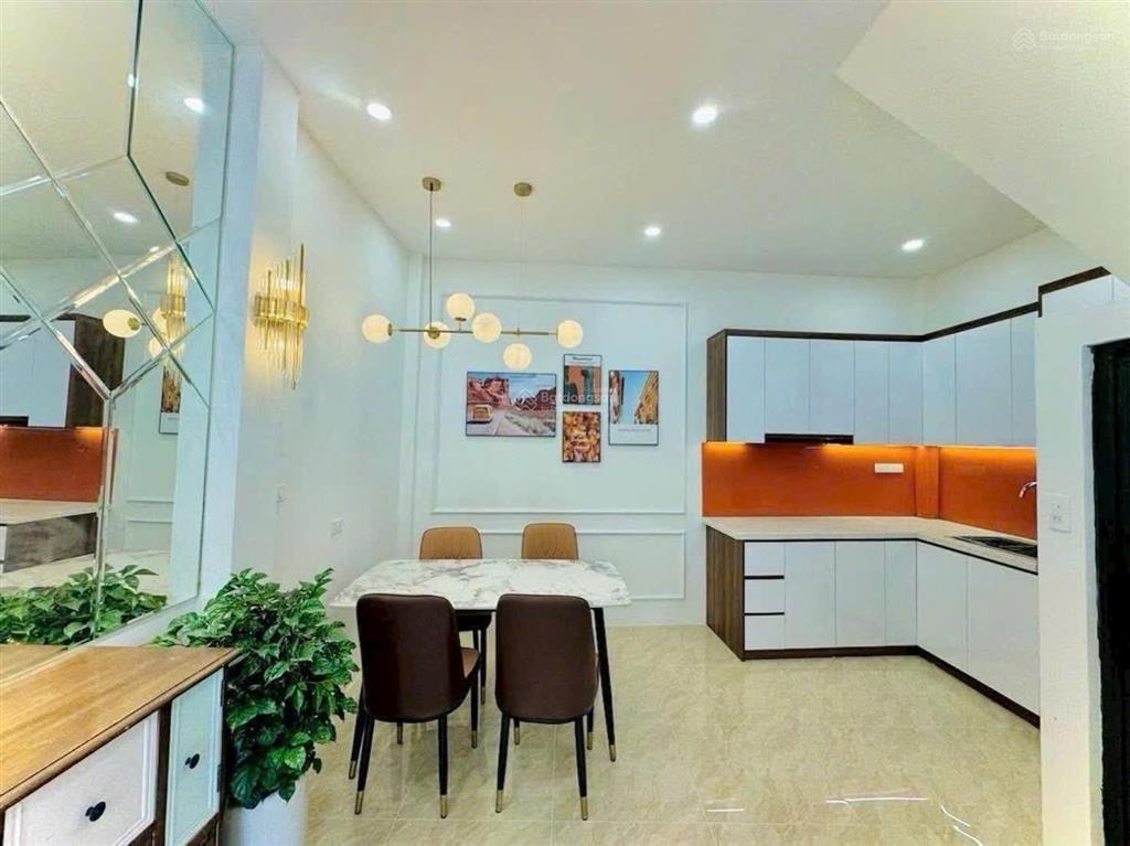 Nhà đẹp phố trương định 4 tầng dân xây 4 ngủ đủ công năng 2 thoáng 35m2 7 tỷ