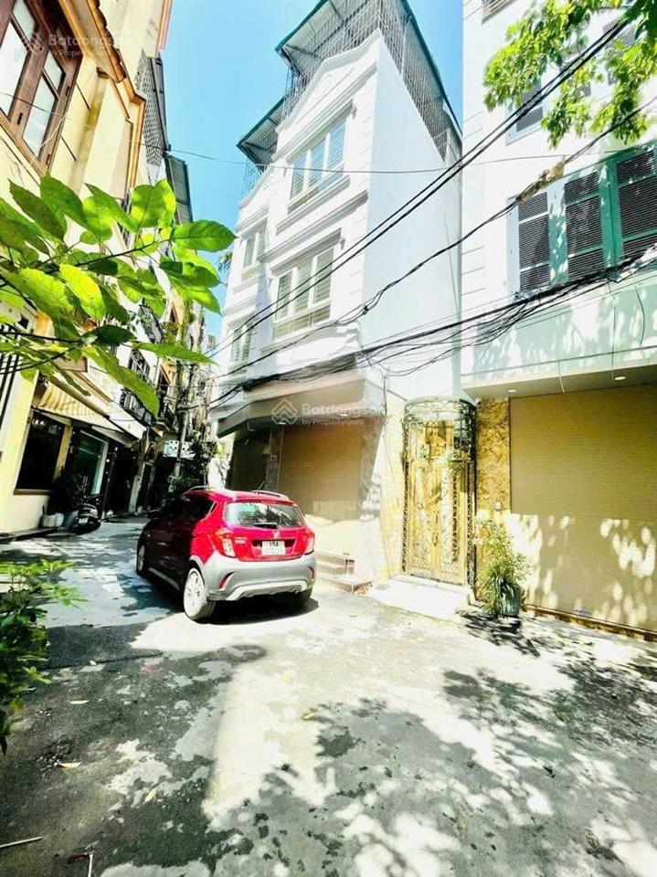 Bán nhà quận đống đa  ô tô đỗ cửa  dt 54m2  xây 02 căn riêng biệt  giá đầu tư  13,2 tỷ