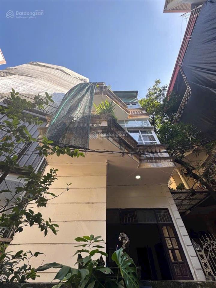Giá sốc, chỉ 7.9 tỷ  nhà vạn phúc hà đông  dt 54m2  mt 4.7m  nhà 3 tầng chắc chắn