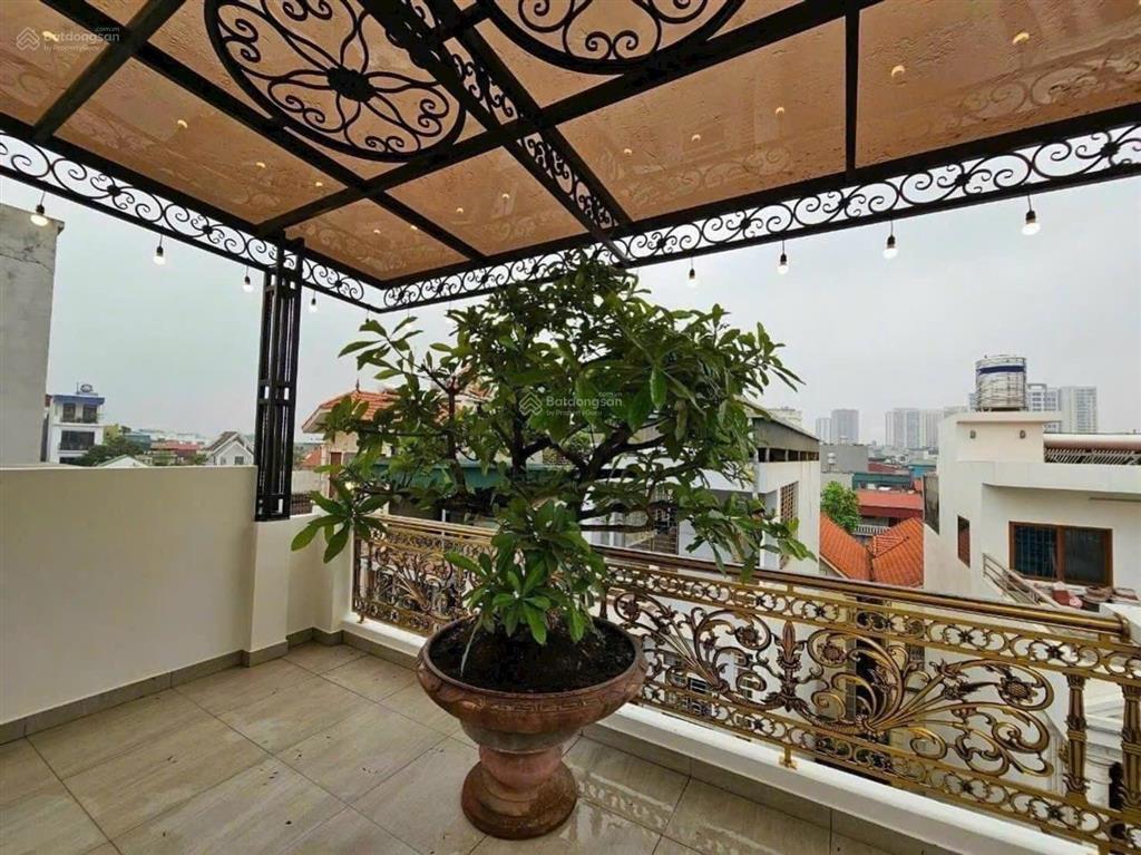 Phố nguyễn văn cừlong biênnhà 6 tầng thang máy phân lô ô tô tránhngõ thông dt 54m220.45 tỷ