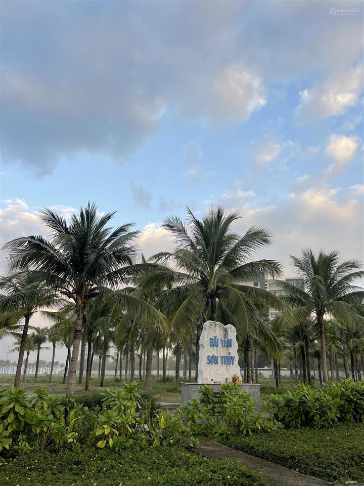 Đất biển sơn thủy  (đường 15m lề 9m) đường nguyễn khắc viện, song song trục trường sa