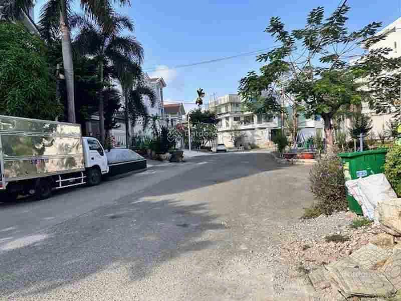 Siêu phẩm mặt tiền 16m kdc phong phú 5