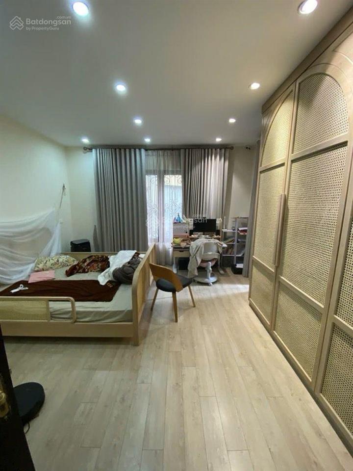 Nguyễn trường tộ ba đình
13,9 tỷ | 5 tầng | lô góc | mặt tiền 6m dt 37m2, cách mặt phố bài bước