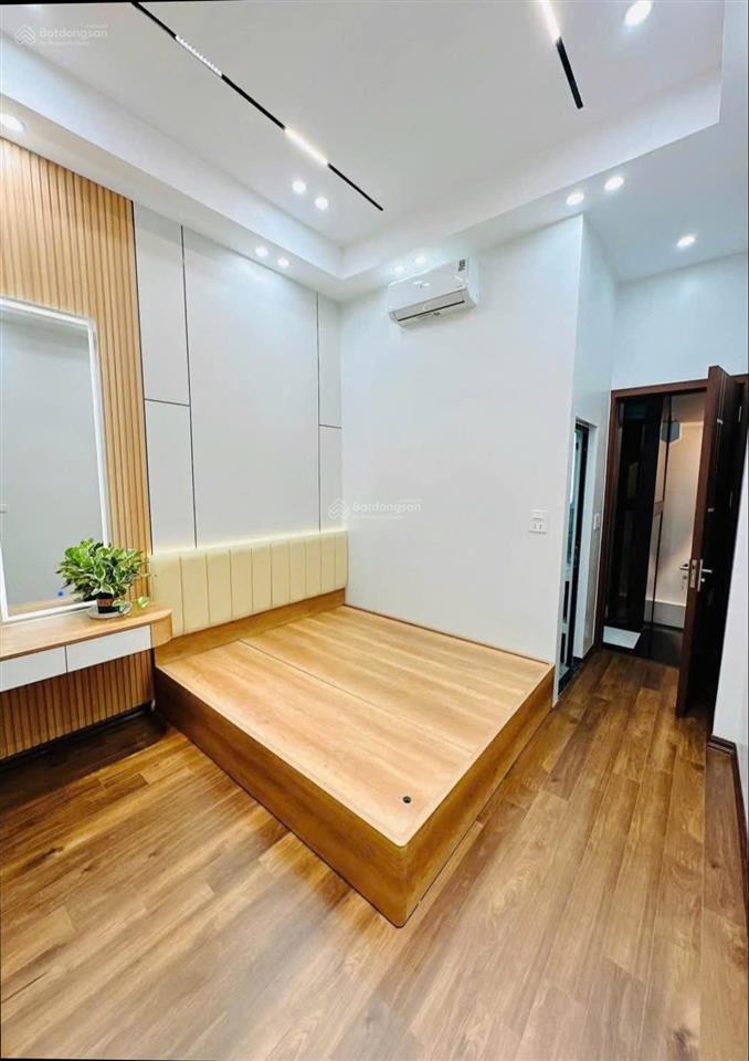 Ngõ hàng bún | phố cổ ba đình | ~9,3tỷ  5 tầng & 1 tum thang máy, 40m2  homestay dòng tiền