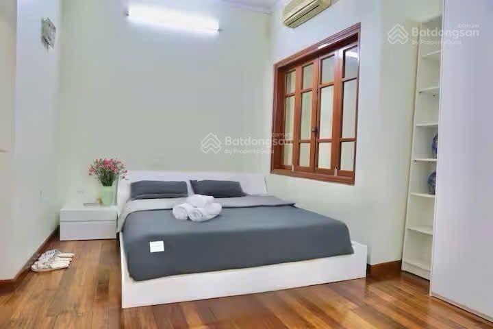 Phố triệu việt vương  lô góc 70m2  5 tầng  dòng tiền đỉnh, ô tô đỗ cửa, vài bước ra mặt phố