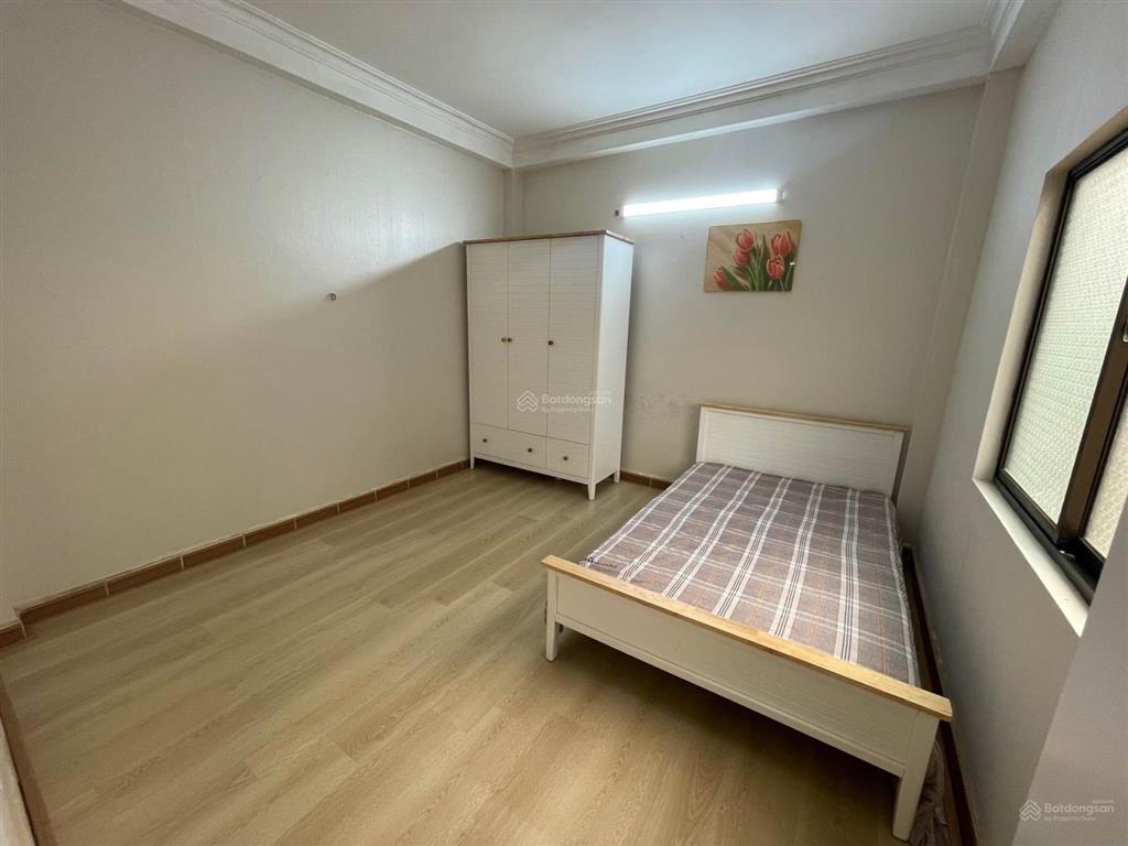 11,5 tỷ trần quốc toản, vị trí lõi quận hoàn kiếm, ôtô cách nhà 20m, ngõ rộng, thoáng, 45m2,4tầng