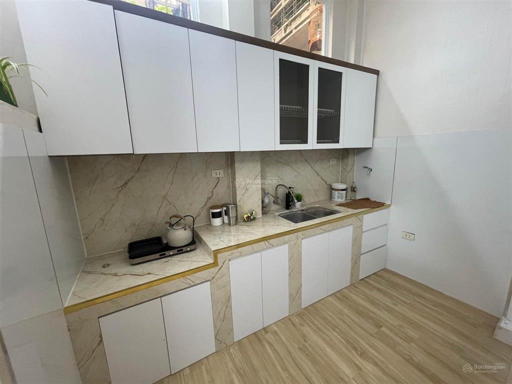 11,5 tỷ trần quốc toản, vị trí lõi quận hoàn kiếm, ôtô cách nhà 20m, ngõ rộng, thoáng, 45m2,4tầng