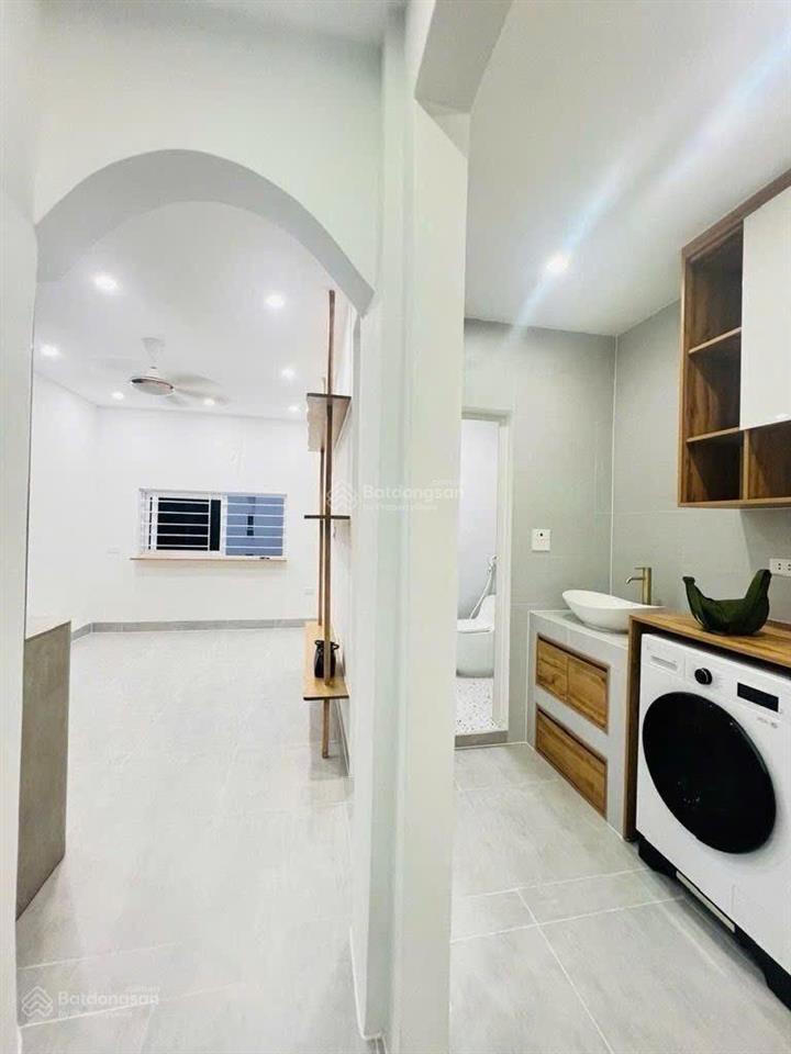 5,2 tỷ  gần chợ hàng da, vài bước ra hồ gươm, dòng tiền homestay đỉnh, lõi phố cổ. di sản nội đô.