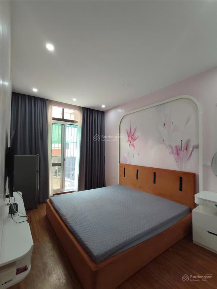 7,6 tỷ  thái thịnh  40m2  3 ngủ  gần nút tây sơn, ngã tư sở