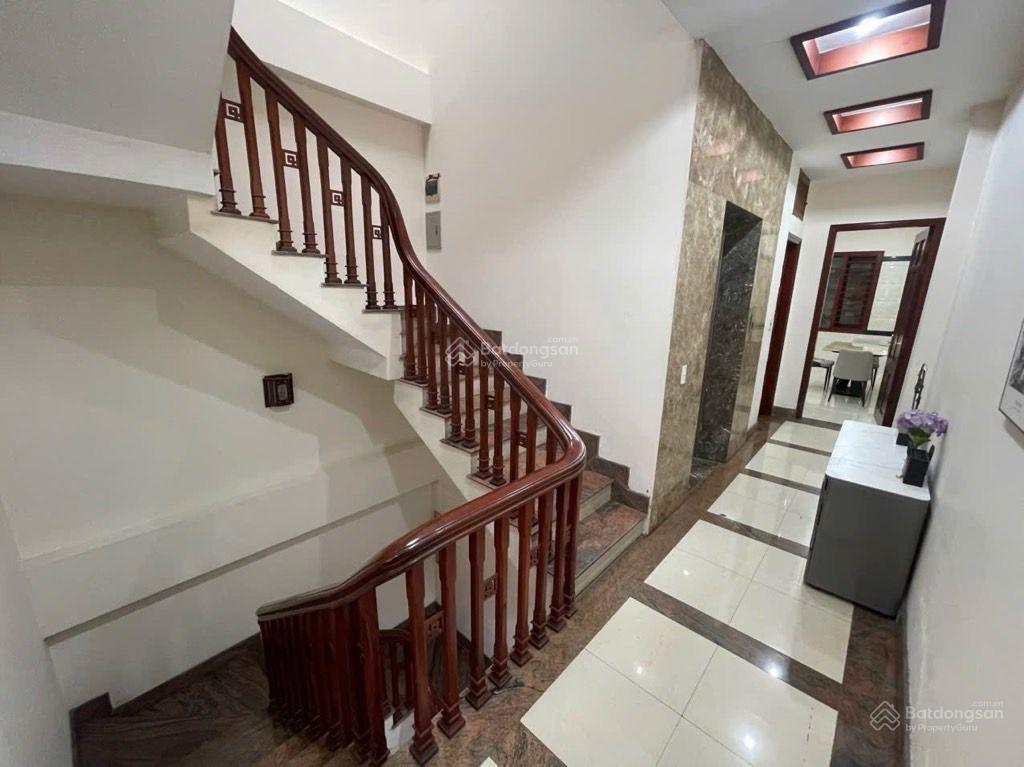13,2 tỷ  50m2, 6 tầng thang máy, full nội thất, hiện đại  1 nhà ra phố bạch mai