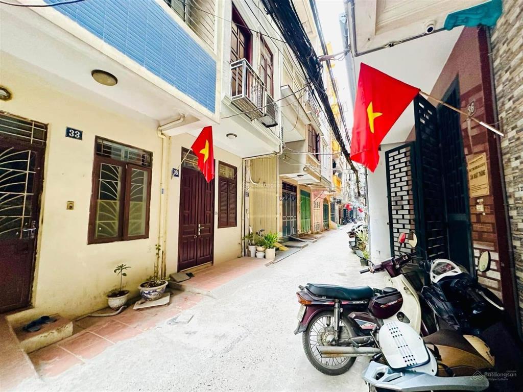 8,5 tỷ, chùa bộc 30m x 5 tầng, 4 ngủ, 2 thoáng, gần học viện ngân hàng, ở hoặc thuê, dòng tiền tốt
