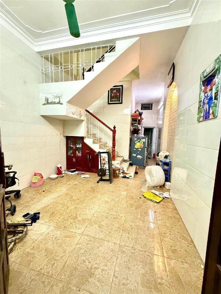 8,5 tỷ, chùa bộc 30m x 5 tầng, 4 ngủ, 2 thoáng, gần học viện ngân hàng, ở hoặc thuê, dòng tiền tốt