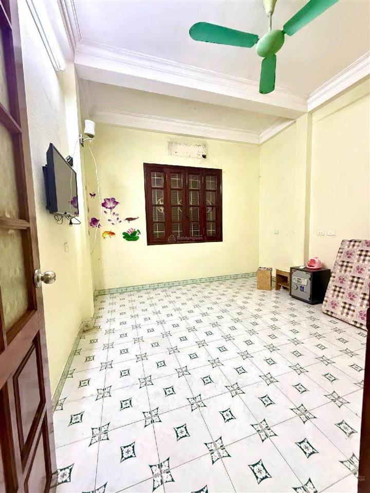 8,5 tỷ, chùa bộc 30m x 5 tầng, 4 ngủ, 2 thoáng, gần học viện ngân hàng, ở hoặc thuê, dòng tiền tốt