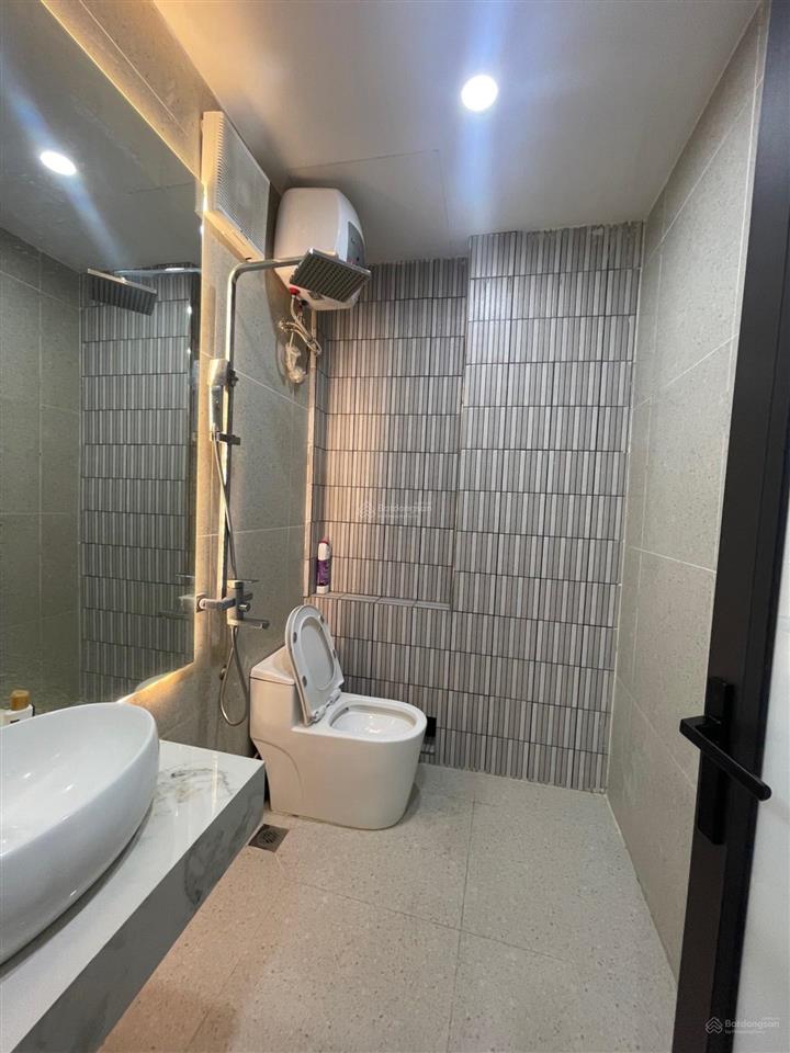 10,6 tỷ|lê thanh nghị| 6 tầng| 5 căn hộ dòng tiền| lô góc| full nội thất | gần bách kinh xây