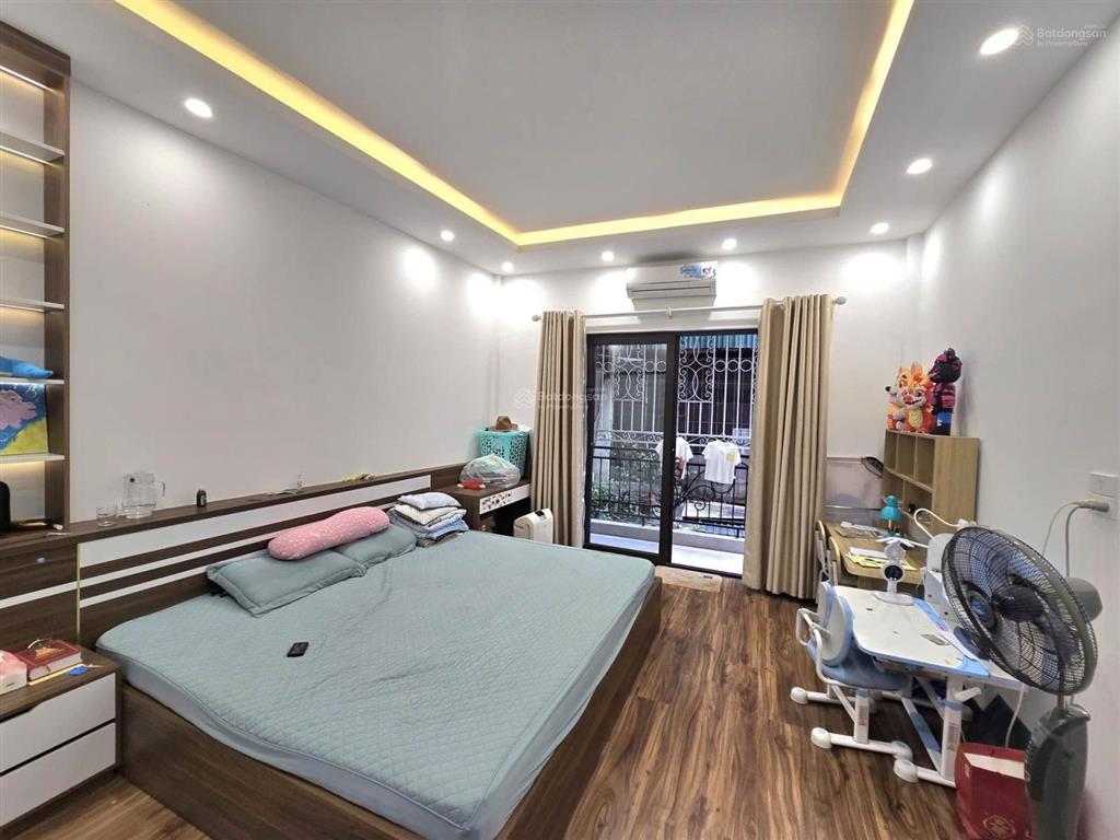 9,6 tỷ | 36m | 5 tầng | full nội thất hiện đại | ô tô cách 5m, vị trí gần bạch mai, hồng mai