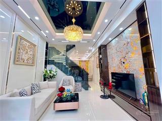 10,5 tỷ  trung tâm bạch mai, hoàng mai 4 ngủ full nội thất, 30m ra phố, 40m x 4 tầng, ô tô đỗ gần