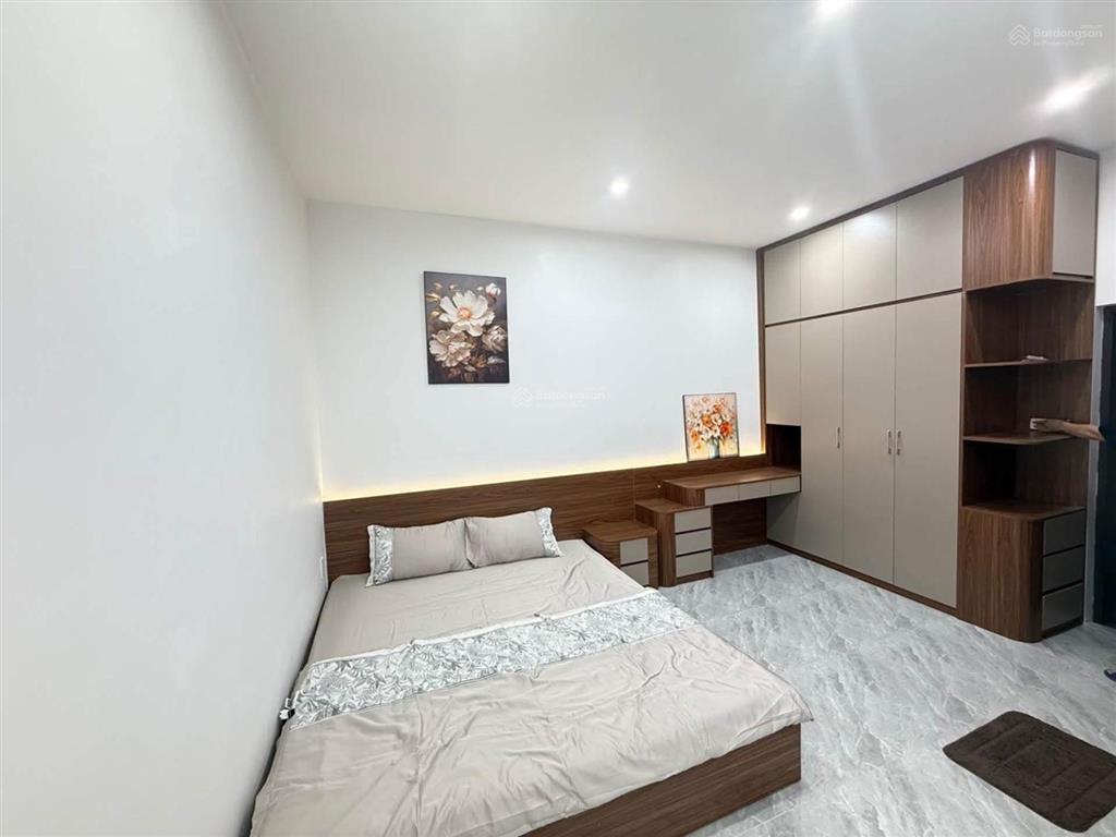 7,6 tỷ  tôn đức thắng  54m2  4 tầng  4 ngủ  40m ra mặt phố, ngõ thẳng  nhà đẹp  gần lăng bác