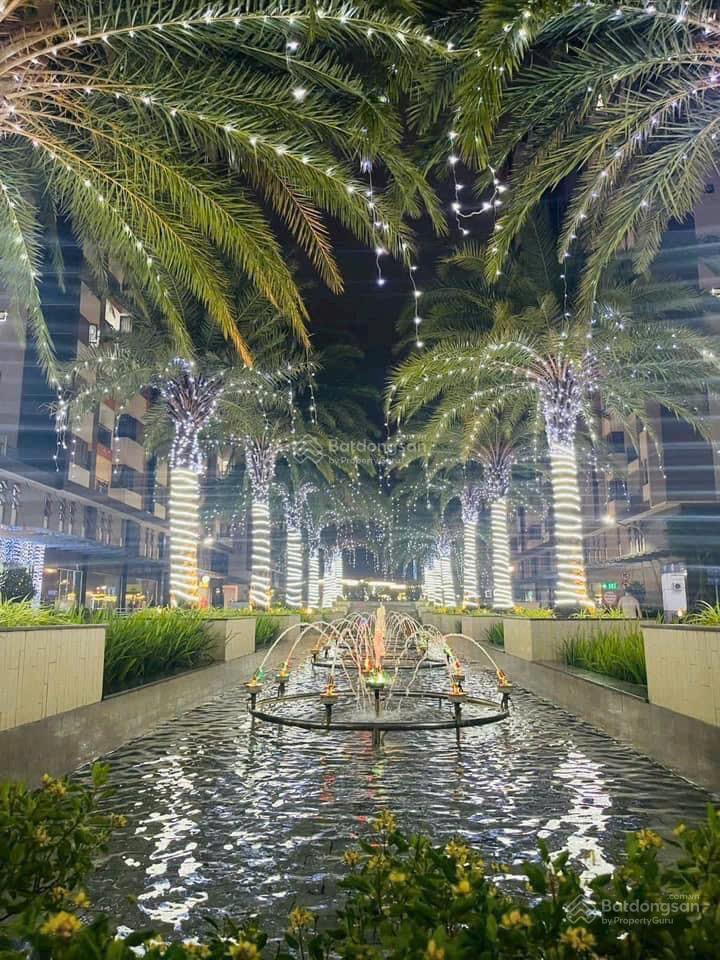 Khách hàng gửi bán căn him lam phú an đã lấy sổ tầng thấp view nội khu công viên nước.