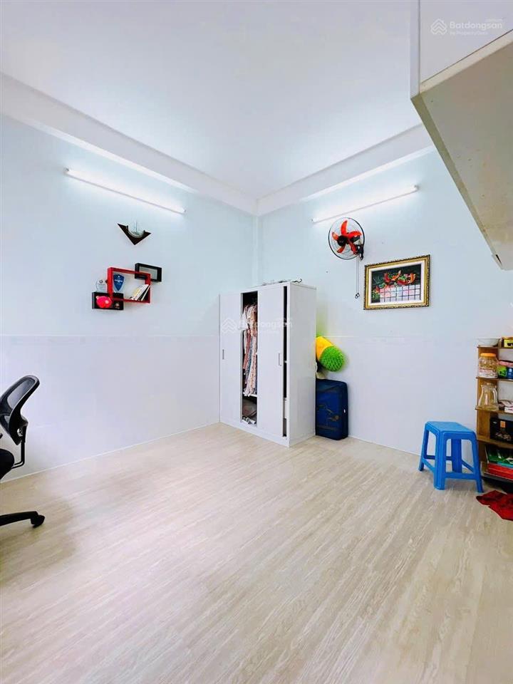 Bán nhà quận 7, đường trần trọng cung, 60m2, ngang 9.5, hẻm 4m, 30m ra mặt tiền, 5 tỷ nhỉnh tl