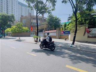 Bán nhà quận 4  vĩnh khánh  p 9 24m2 4tầng  10ra mặt tiền  sát cầu camet 4.8tỷ tl