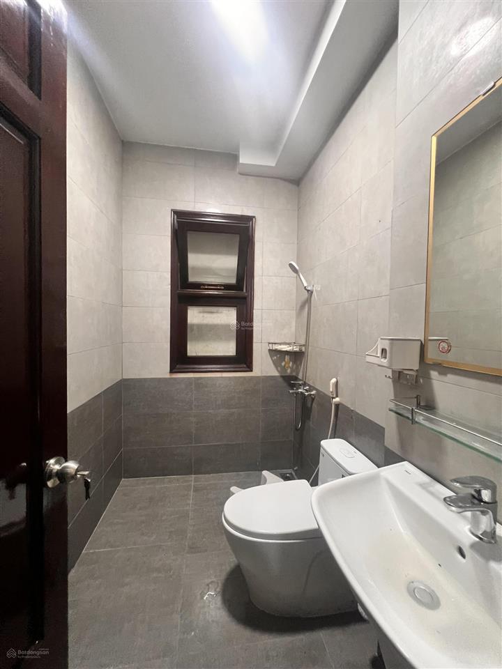 Nhà 4 tầng hoàng trọng mậu, quận 7, 62m2, ngang 4.2m, hiện hữu hẻm xe hơi, chỉ 10 tỷ nhé