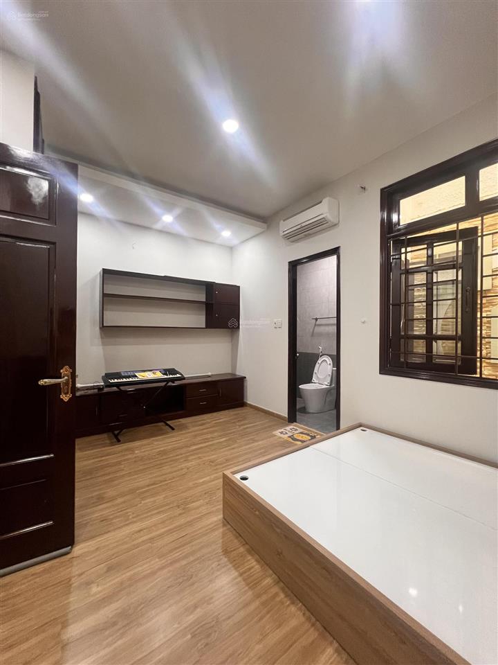 Nhà 4 tầng hoàng trọng mậu, quận 7, 62m2, ngang 4.2m, hiện hữu hẻm xe hơi, chỉ 10 tỷ nhé