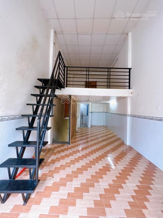 Bán nhà quận 4, đoàn văn bơ, p18, trước nhà 4m, 111m² ngang 5m, nở 9m, dòng tiền 35t, 8,45 tỷ