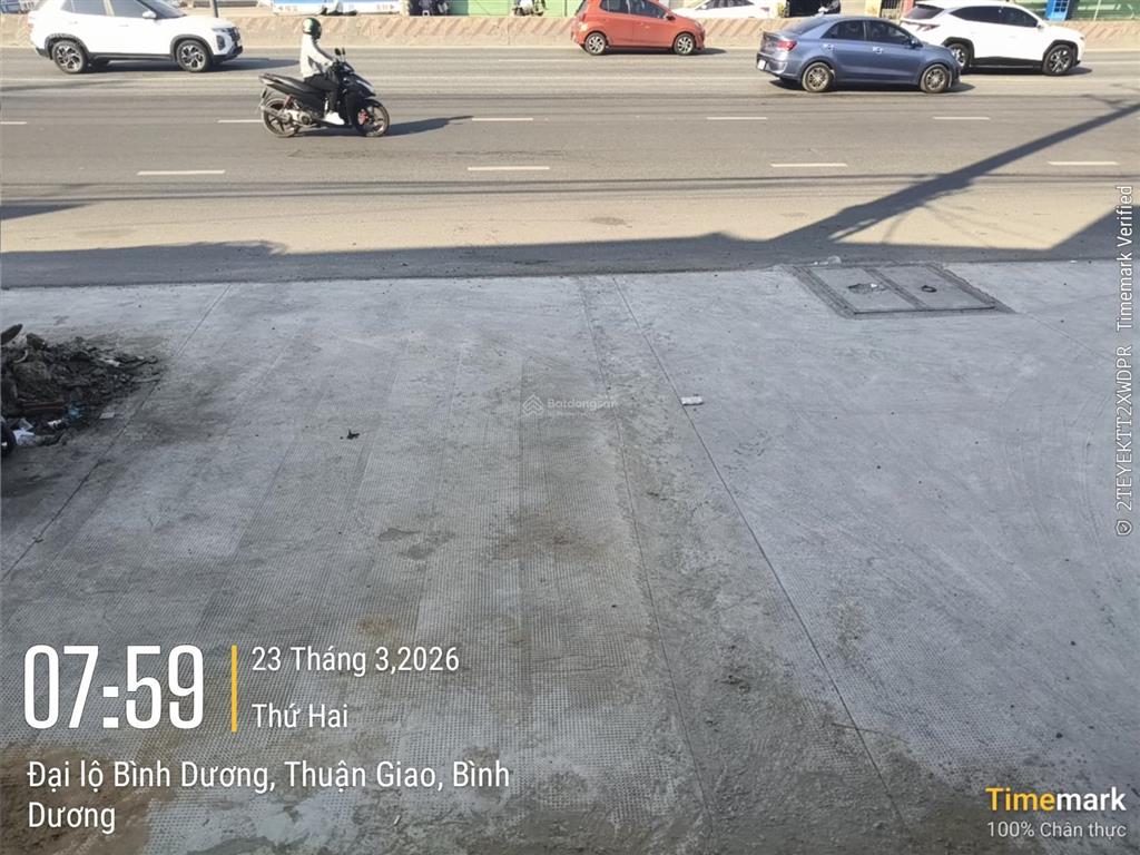  trực tiếp chính chủ gửi  mt quốc lộ 13  pháp lý rõ ràng. vị trí thuận tiện
