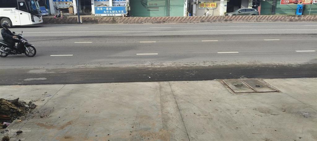  trực tiếp chính chủ gửi  mt quốc lộ 13  pháp lý rõ ràng. vị trí thuận tiện