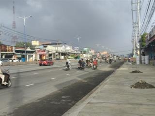 Chính chủ  mặt tiền quốc lộ 13gia đình có mảnh đất mẹ để lại, pháp lý rõ ràng. vị trí thuận tiện