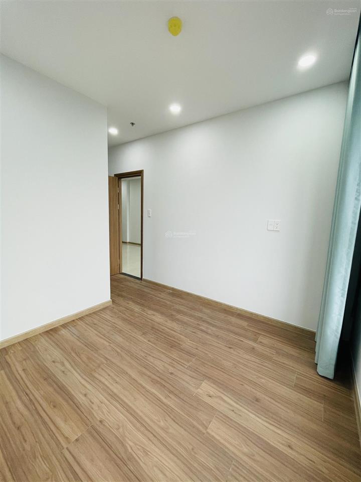 Căn giá tốt bcons green view 2pn 52m2 chỉ 2,05 tỷ, sổ sẵn , gần làng đại học, sẵn hđ thuê 6tr5