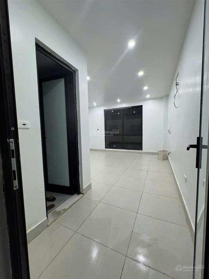 Giá thuê cực sốc chỉ 10 triệu/tháng (mức giá tốt nhất khu vực hiện tại).