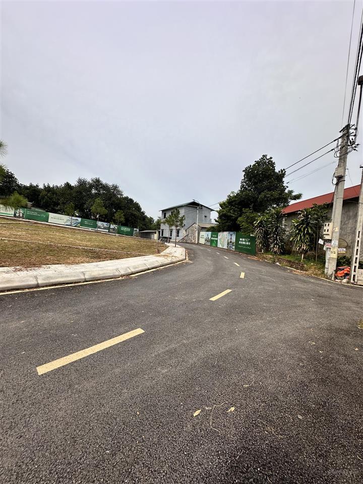 Đón đầu xu hướng metro, sở hữu ngay 100m² đất vàng ngay trung tâm hòa lạc, giá chỉ 2.2 tỷ.