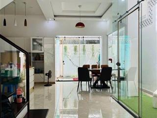 Biệt thự khu dân cư phong phú 5 giá rất hợp lý