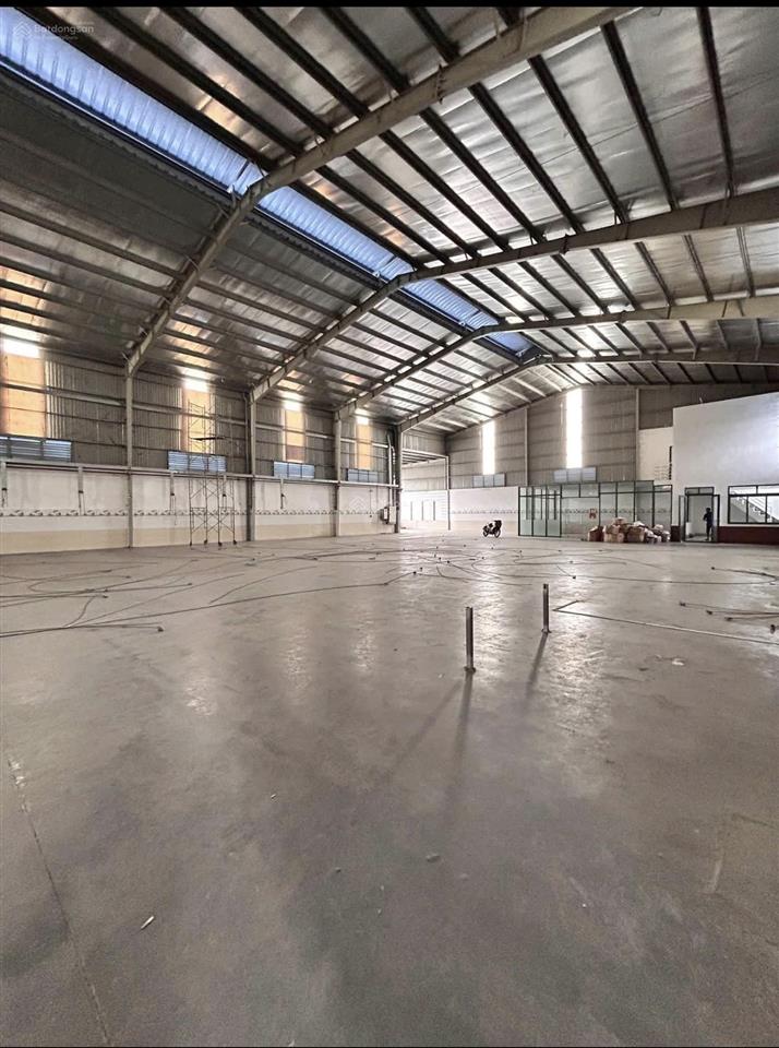 Cho thuê xưởng 1300m² (65 triệu / tháng) đức hòa  long an