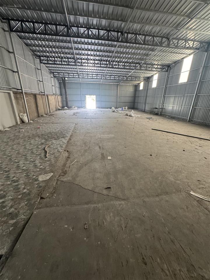 Cho thuê kho xưởng 2000 m2 (95 triệu / tháng) (đường tỉnh lộ 10  đức hòa  long an)