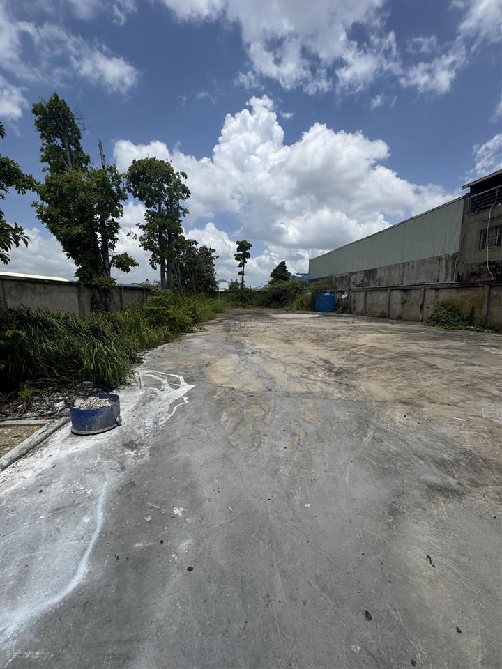 Cho thuê kho xưởng 2000 m2 (95 triệu / tháng) (đường tỉnh lộ 10  đức hòa  long an)