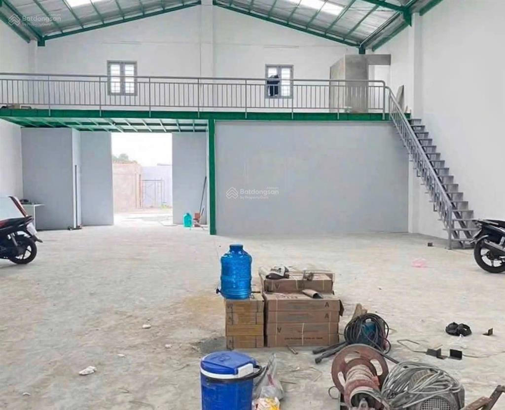 Cho thuê làm kho xưởng (600 m2 35 triệu / tháng) (bà điểm  hóc môn  hcm)