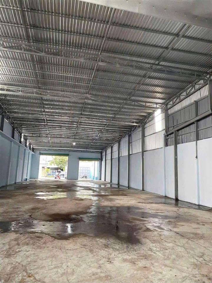 Cho thuê kho xưởng (800 m2  42 triệu / tháng) xuân thới thượng  hóc môn  hcm.
