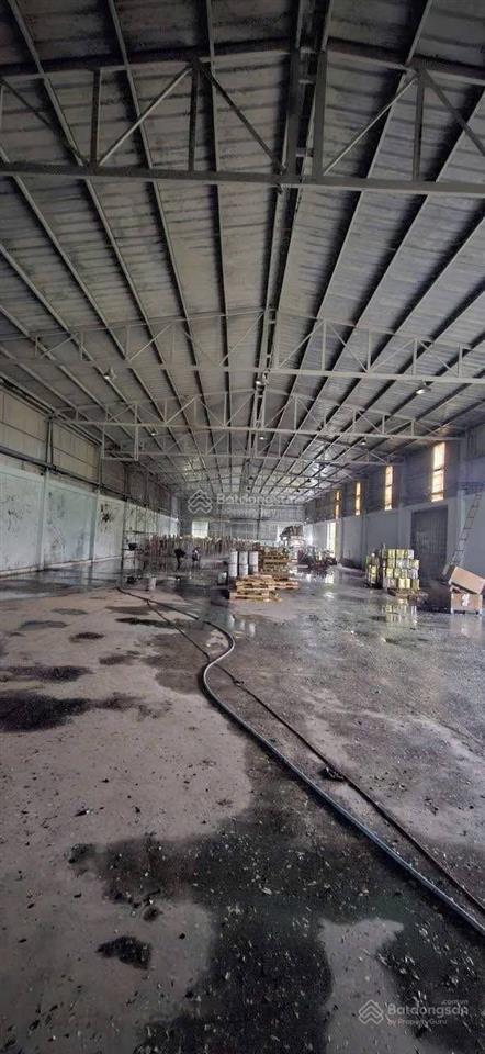 Cho thuê xưởng (1400 m2  55 triệu/ tháng) đức hoà  long an