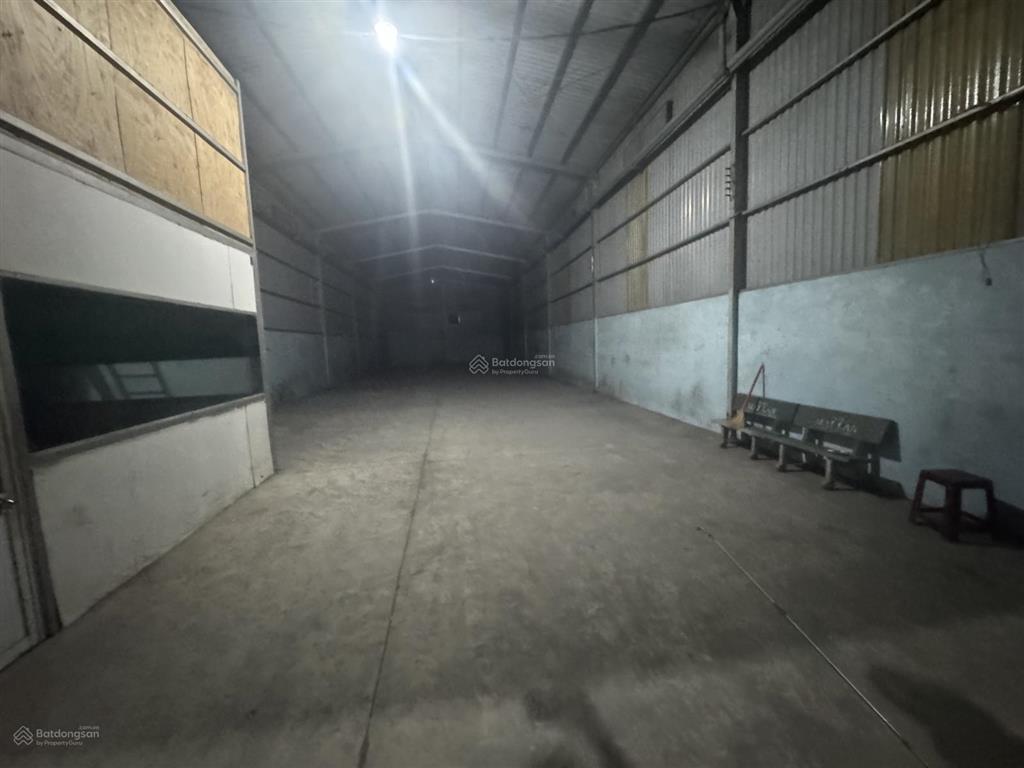 Cho thuê xưởng 600 m2 (18 triệu / tháng) đức hoà  long an