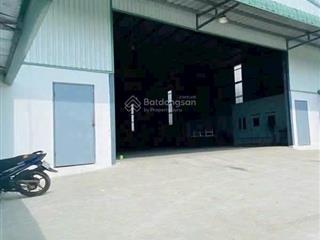 Cho thuê kho xưởng 950 m2  40 triệu / tháng (mỹ hạnh long an)