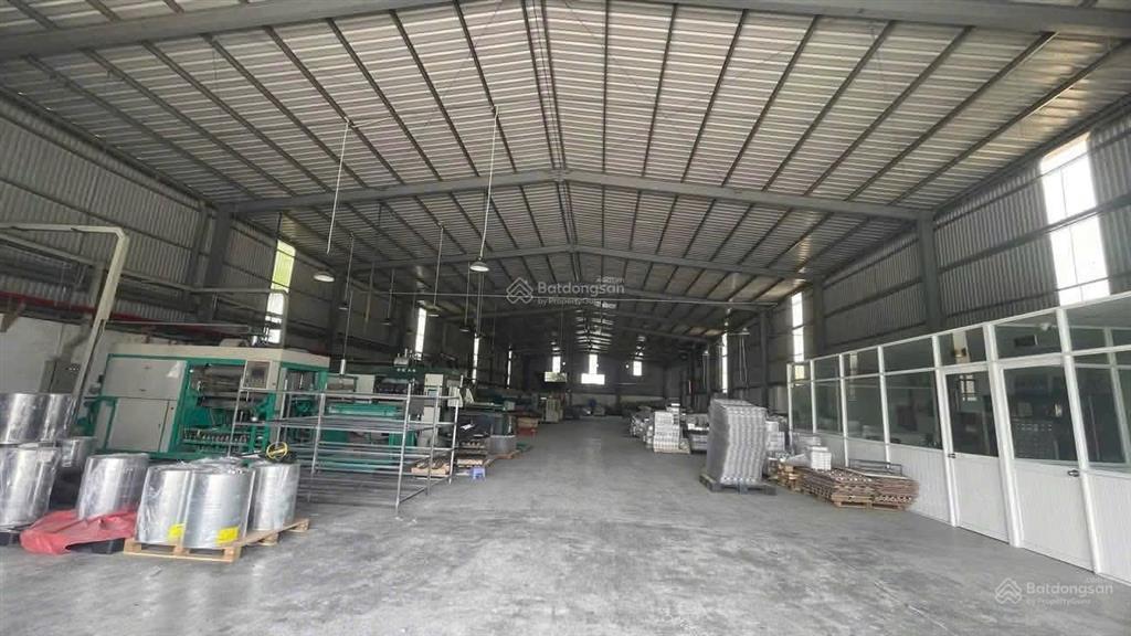 Cho thuê kho xưởng 950 m2  40 triệu / tháng (mỹ hạnh long an)