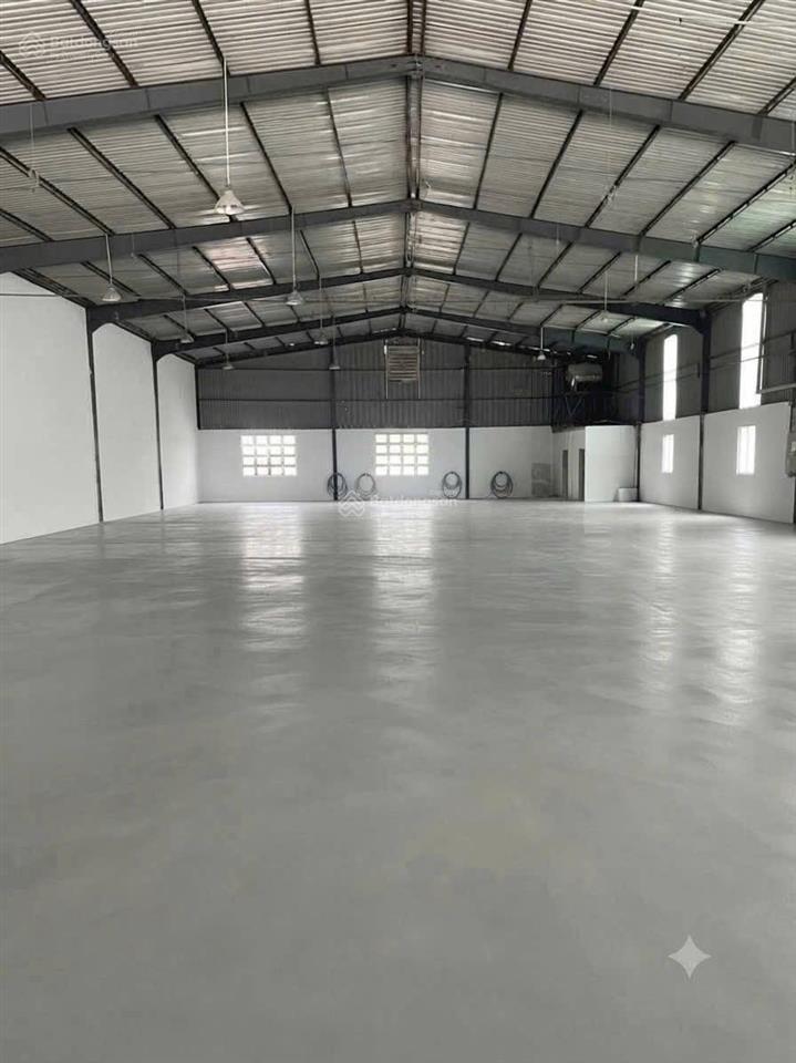 Cho thuê kho xưởng 900 m2, điện 250 kwa (35 triệu / tháng) mỹ hạnh  đức hòa  long an