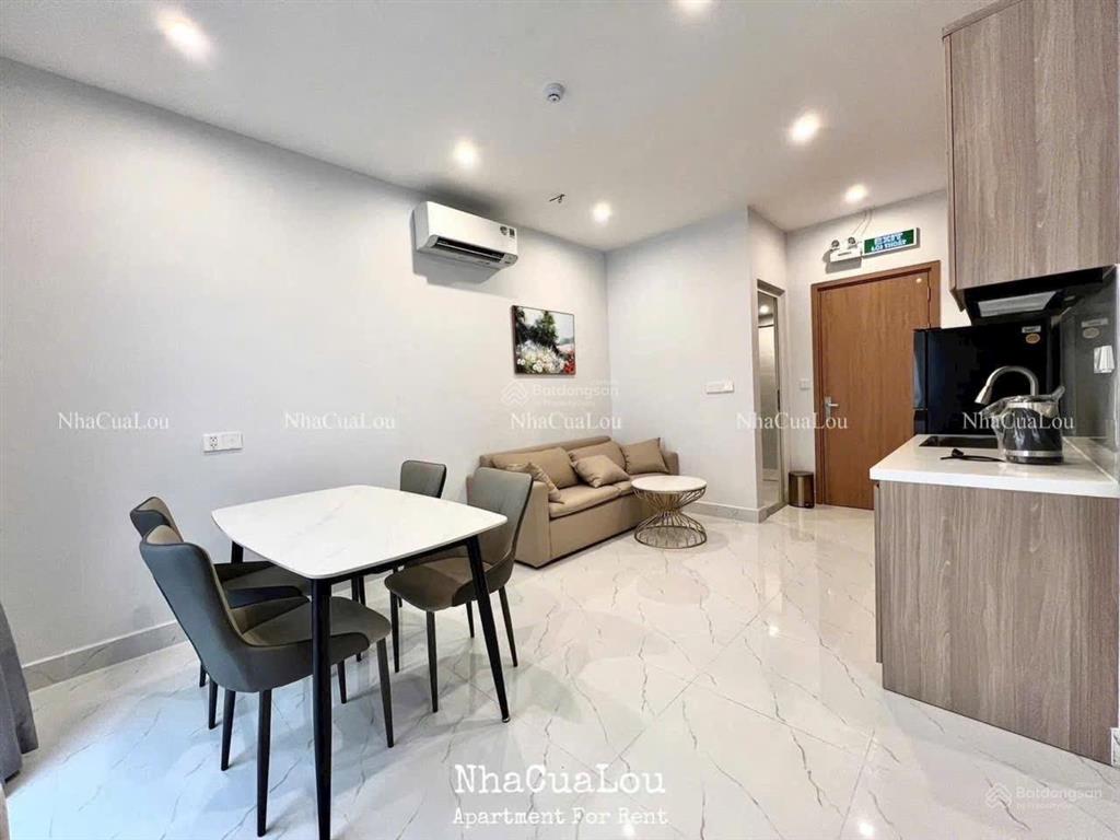 Thuê ngay căn hộ 1pn full nt ban công ngay chợ bà chiểu đường lê văn duyệt bình thạnh dễ dàng đi q1